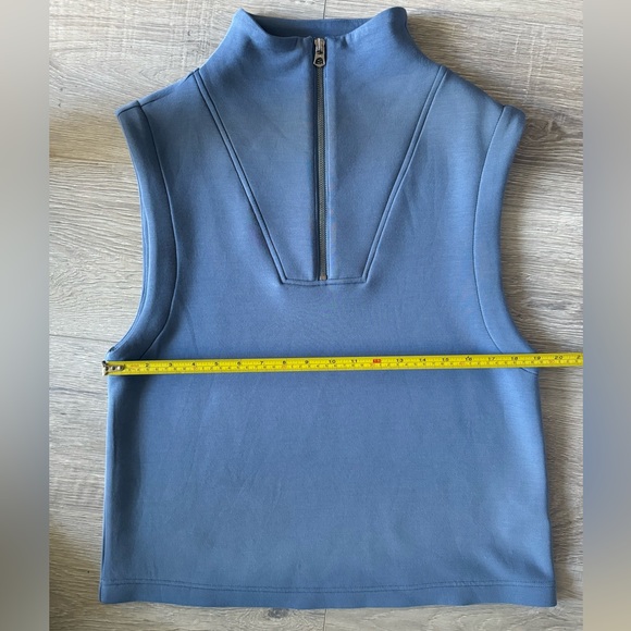 Varley Magnolia Half-Zip Tank - Picture 10 of 11